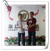 國(guó)慶加班實(shí)現(xiàn)張成榮電烤雞架加盟夢(mèng)想，好事不等待！