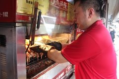 創(chuàng)業(yè)不等待，這月加盟，下月就開(kāi)店！就是那么快！